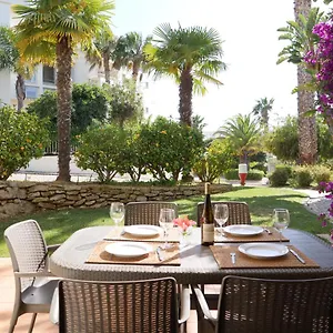 Apartment Spacious Near Porto De Mos Beach, Lagos., Lagos