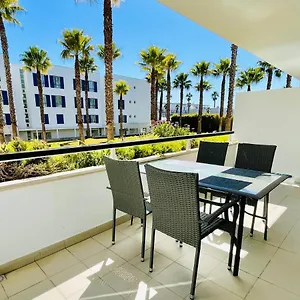 Apartment Angies Marina Apartment, Includes 2 Free Passes For The Marina Pool, Lagos