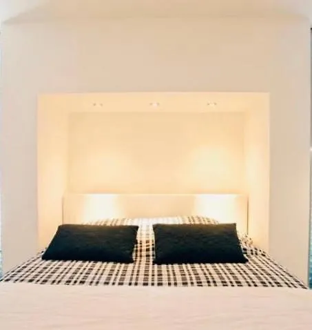 Lagos Villa Homestay 0*,